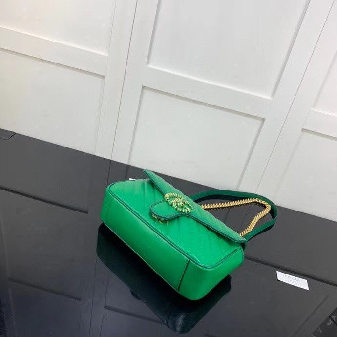 SMALL GUCCI MARMONT BAG 26