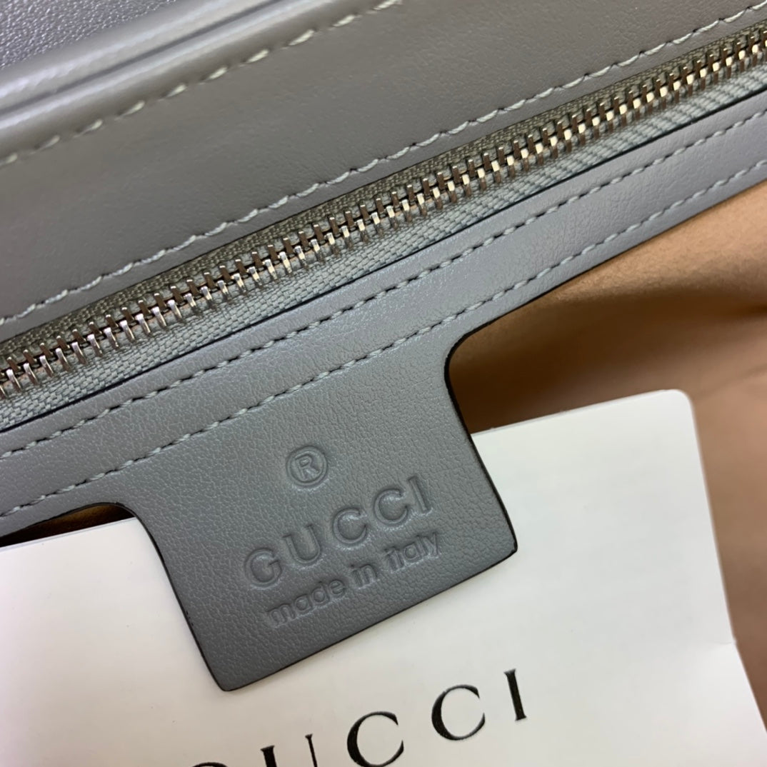 SMALL GUCCI MARMONT BAG 26