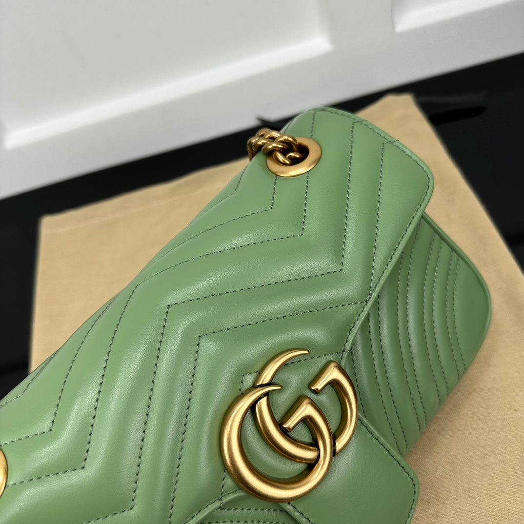 SMALL GUCCI MARMONT BAG 26