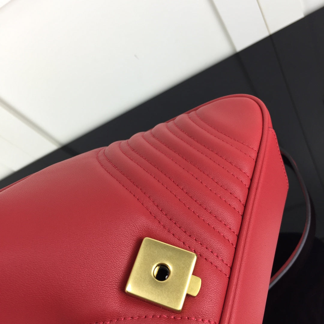 BOLSA GUCCI MARMONT PEQUENA 26