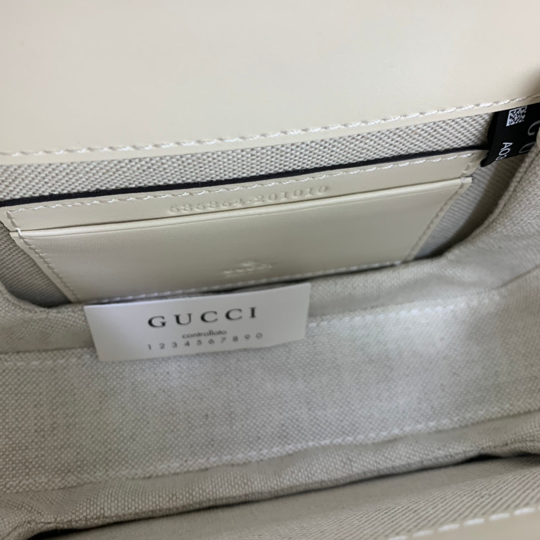 GUCCI BAMBOO BAG 1947 SMALL 17