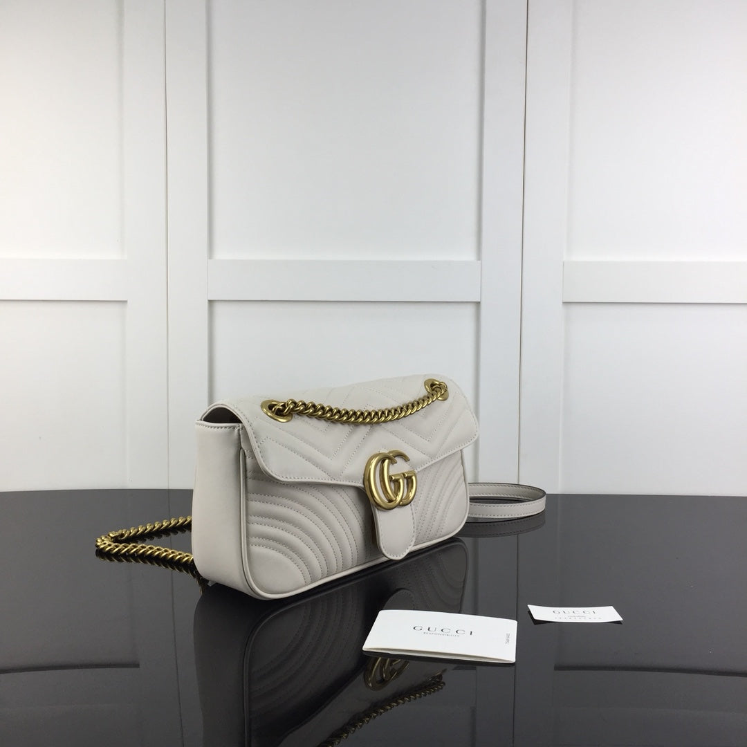 SMALL GUCCI MARMONT BAG 26