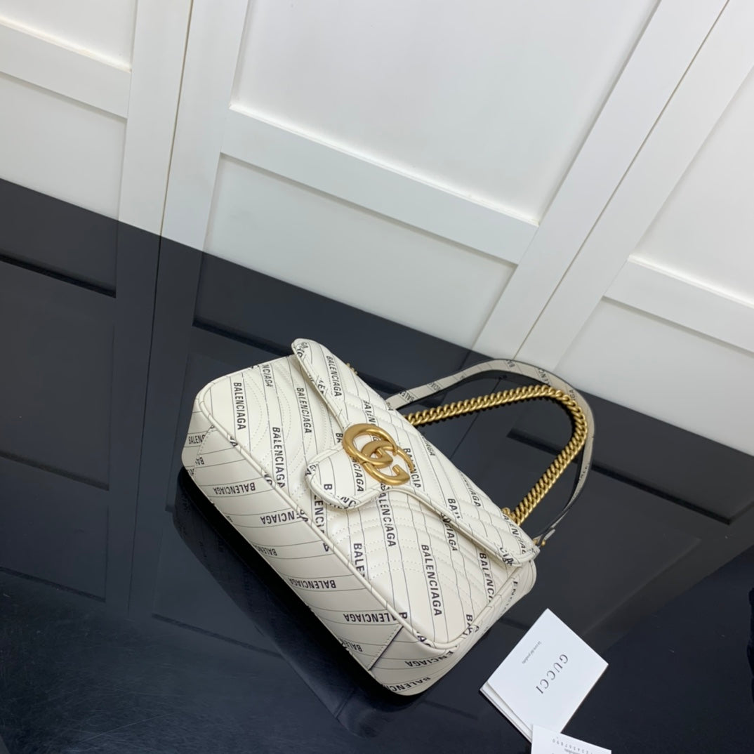 BOLSA GUCCI MARMONT PEQUENA 26