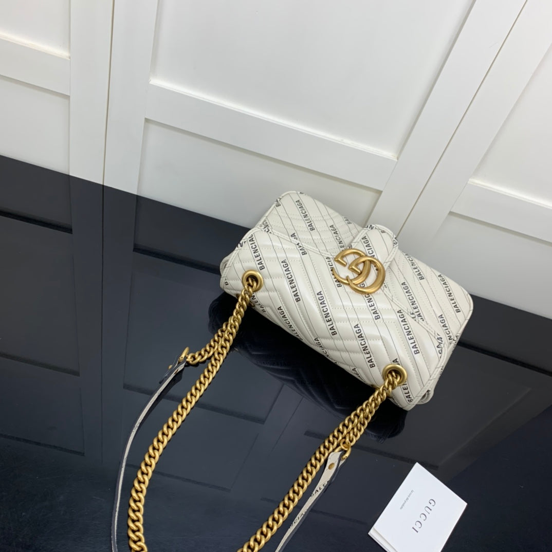 BOLSA GUCCI MARMONT PEQUENA 26