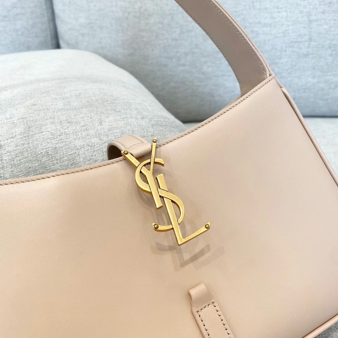 BOLSA YSL LE 5 À 7  23