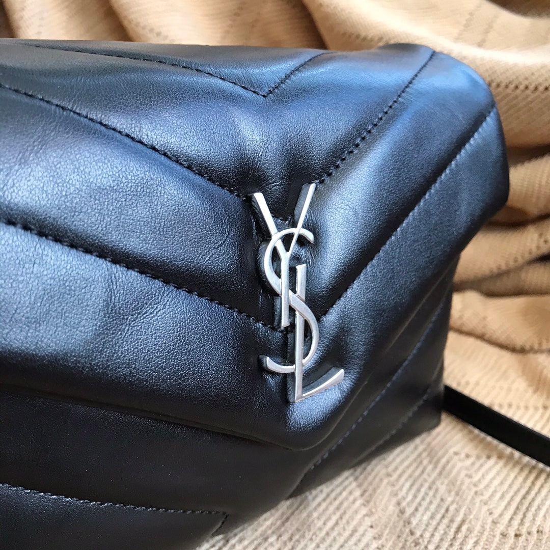 YSL LOULOU BAG BLACK 20