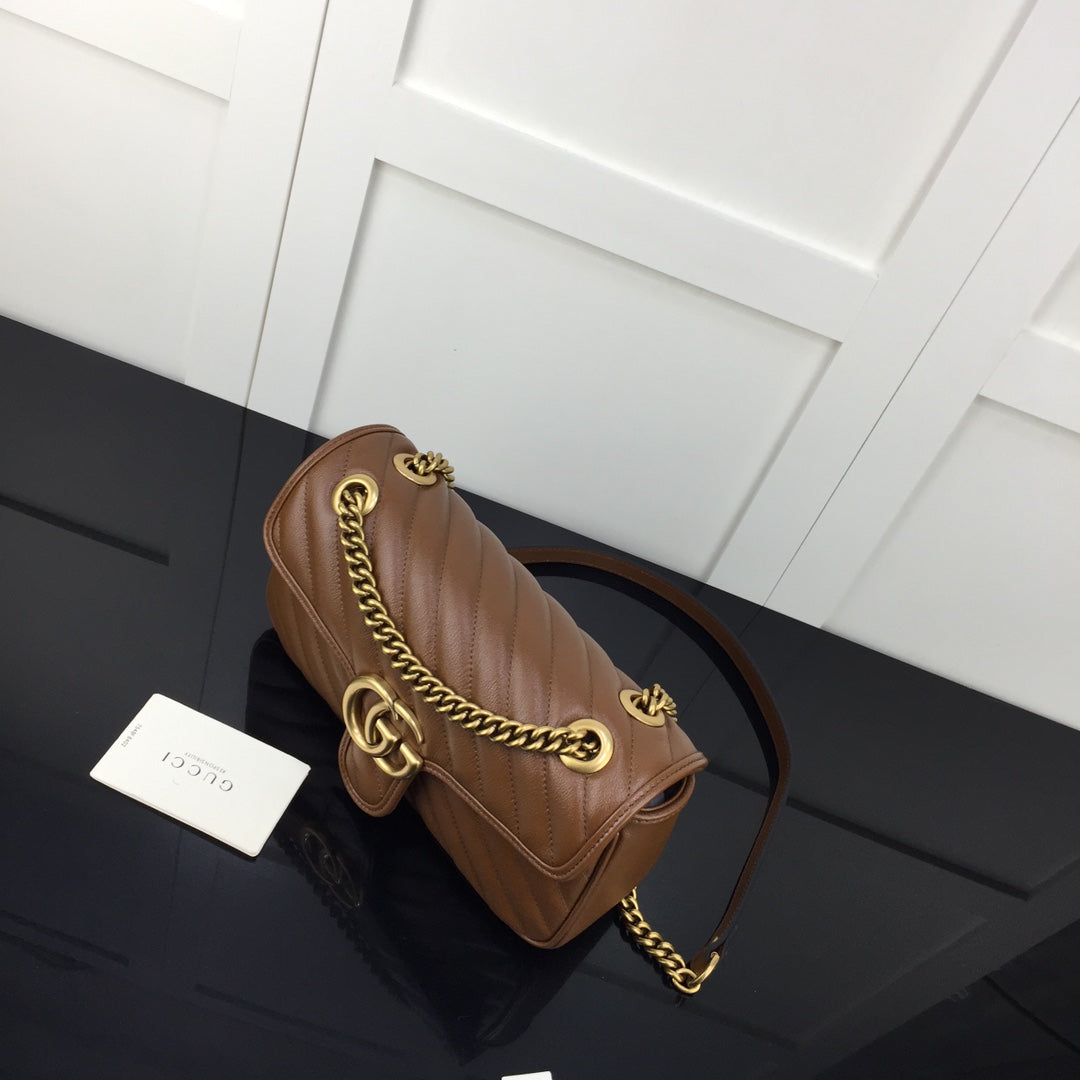 BOLSA GUCCI MARMONT PEQUENA 26