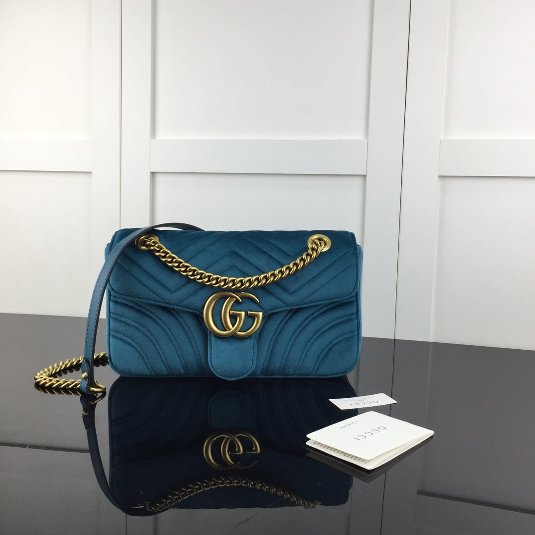 BOLSA GUCCI MARMONT PEQUENA 26