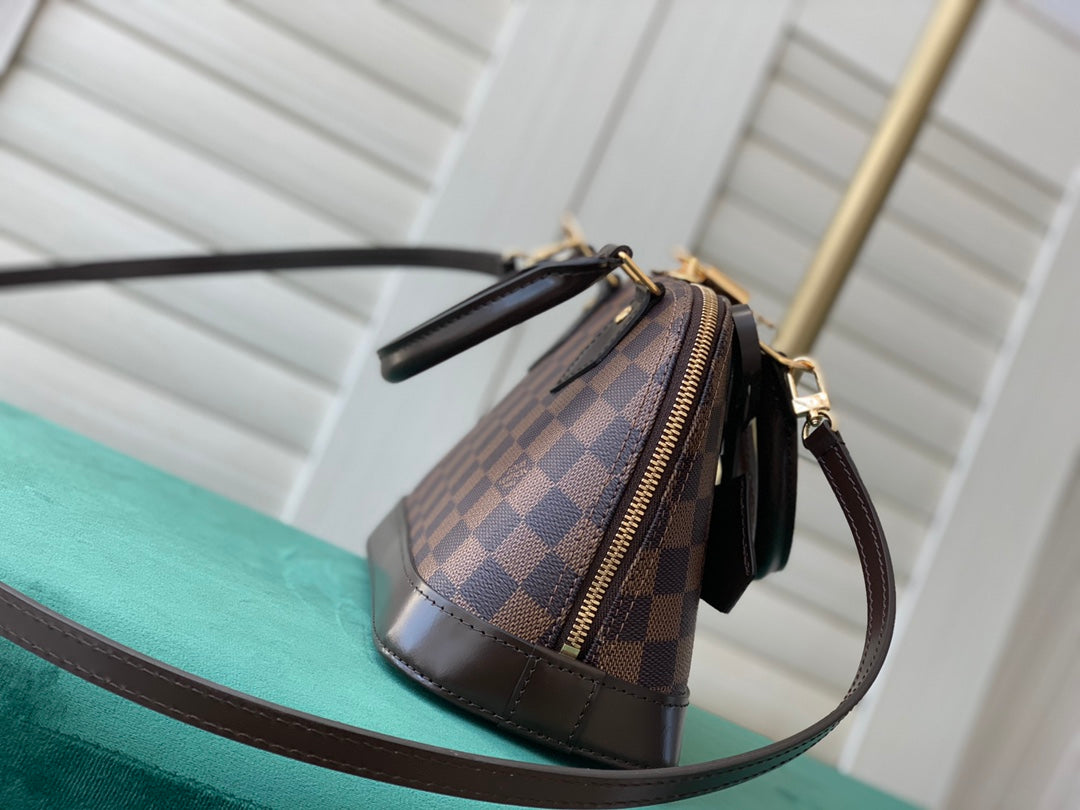 BAG LV ALMA BB 25