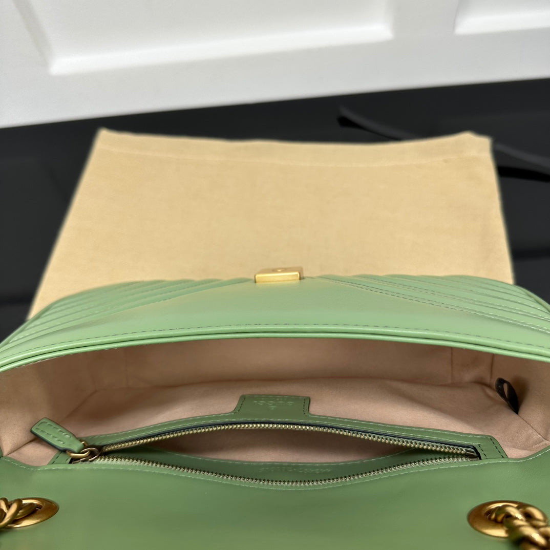 BOLSA GUCCI MARMONT PEQUENA 26