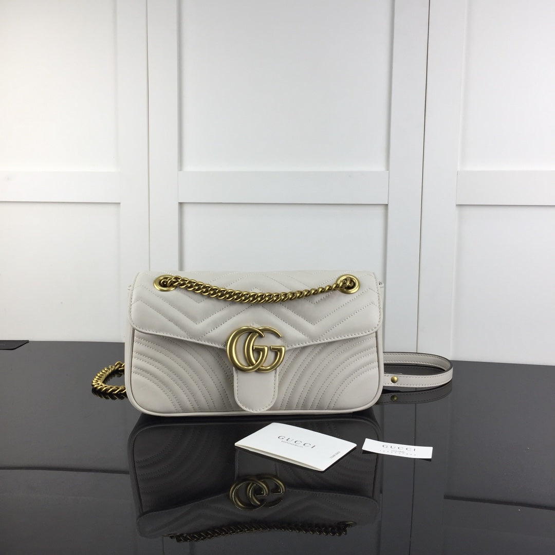 BOLSA GUCCI MARMONT PEQUENA 26