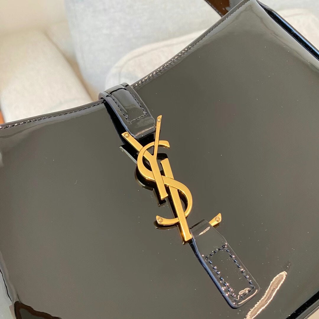 BOLSA YSL LE 5 À 7  23