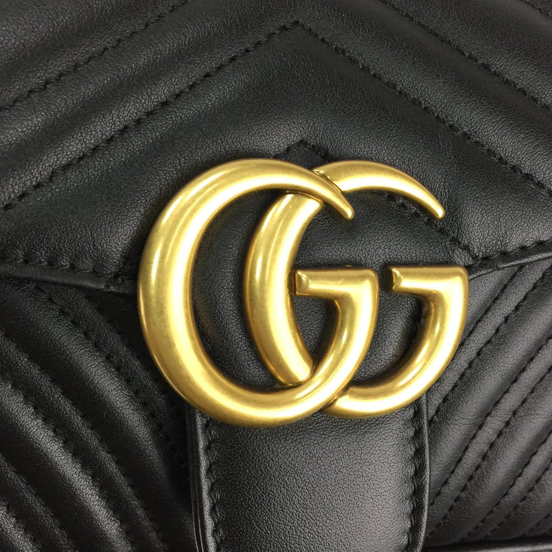 SMALL GUCCI MARMONT BAG 26