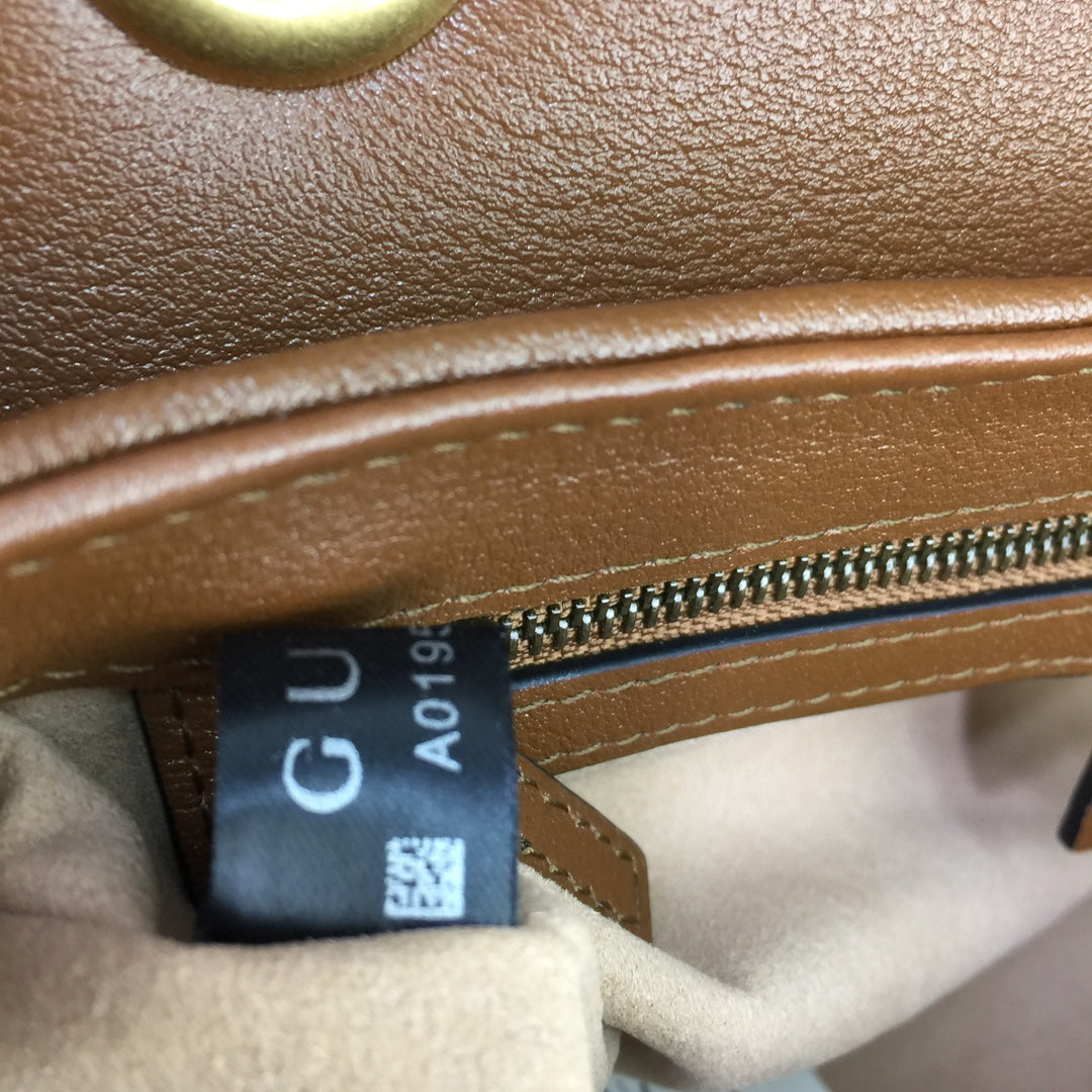 SMALL GUCCI MARMONT BAG 26