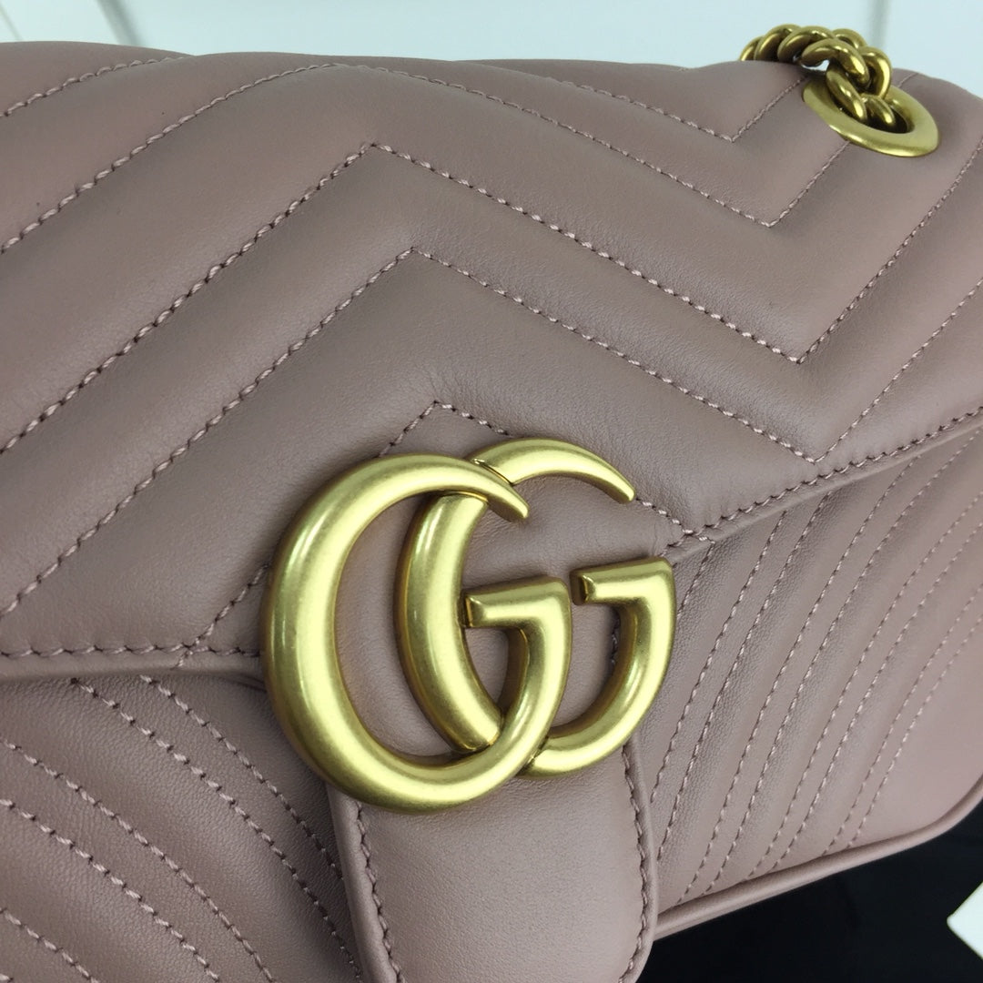 BOLSA GUCCI MARMONT PEQUENA 26