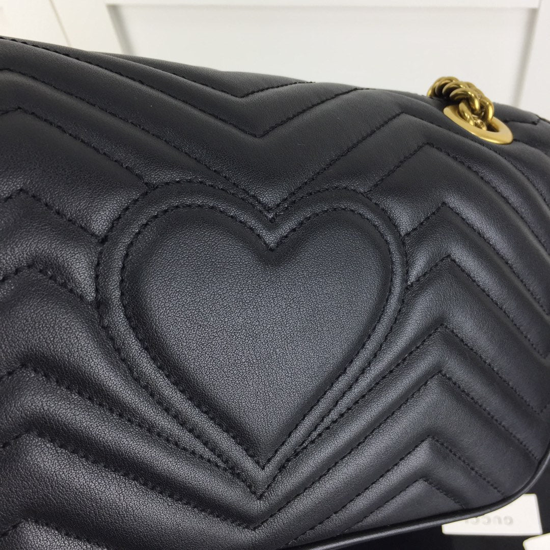 SMALL GUCCI MARMONT BAG 26