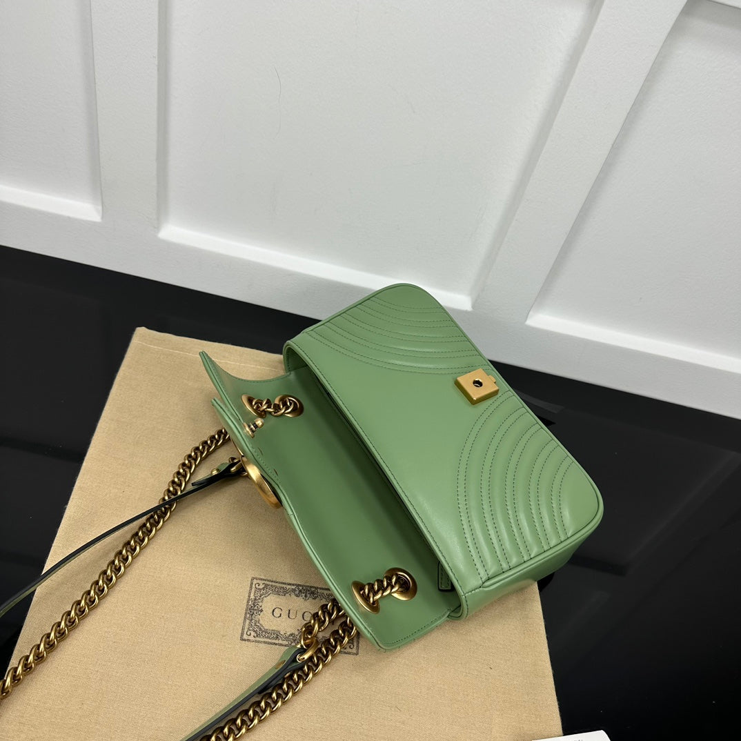 SMALL GUCCI MARMONT BAG 26