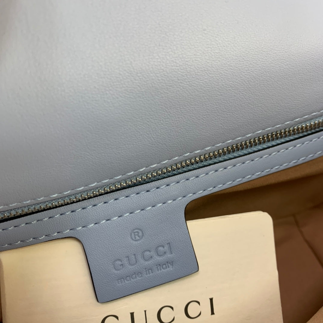 SMALL GUCCI MARMONT BAG 26