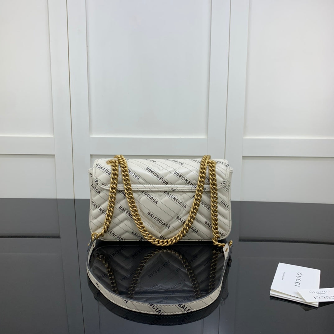 SMALL GUCCI MARMONT BAG 26