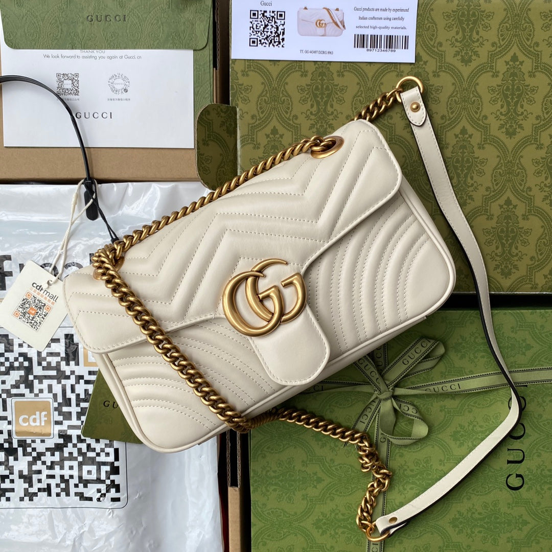 BOLSA GUCCI MARMONT PEQUENA 26