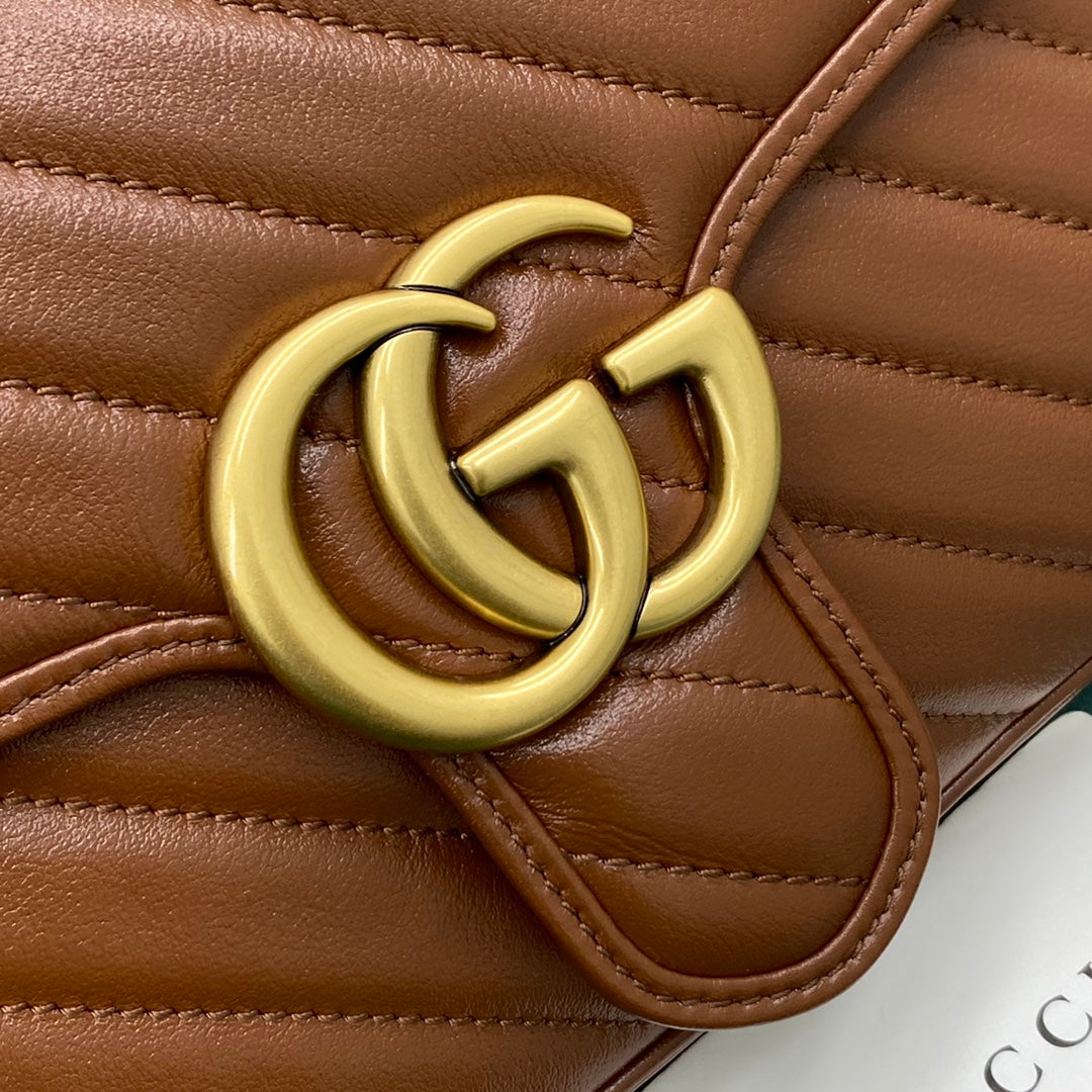 BOLSA GUCCI MARMONT PEQUENA 26