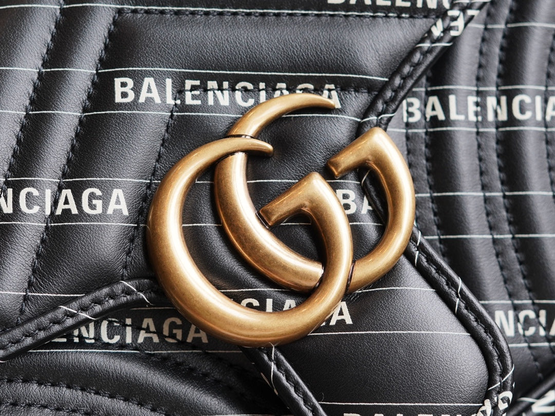 BOLSA GUCCI MARMONT PEQUENA 26