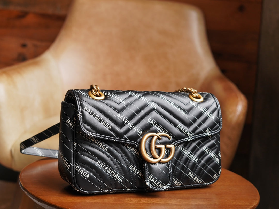 BOLSA GUCCI MARMONT PEQUENA 26