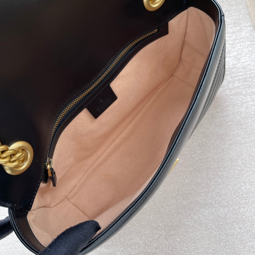 BOLSA GUCCI MARMONT PEQUENA 26