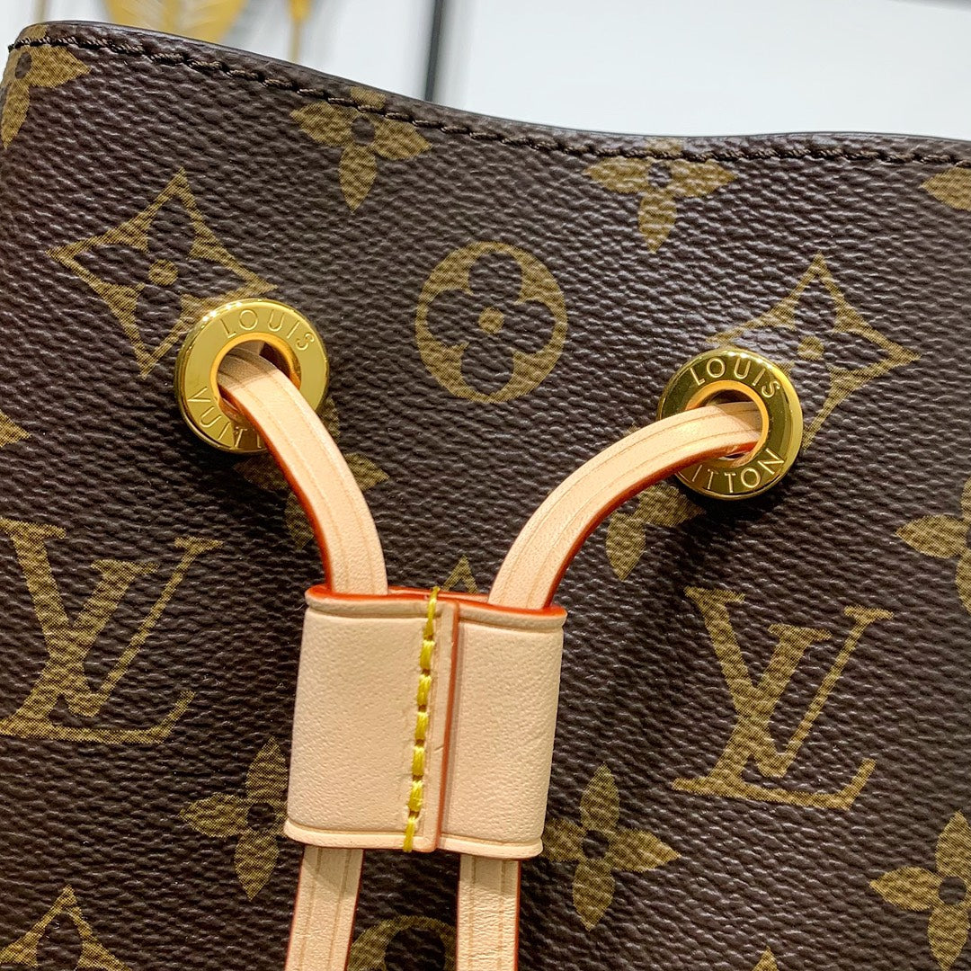 BOLSA LV NÉONOÉ BB