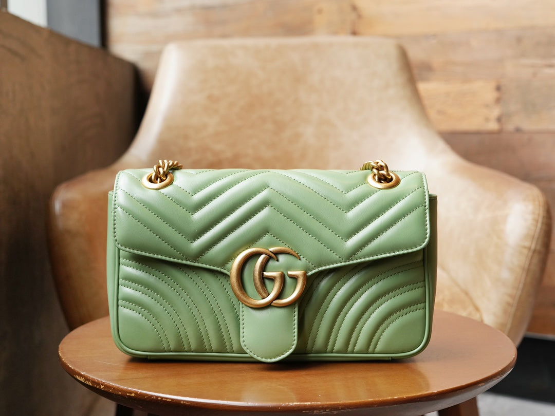 BOLSA GUCCI MARMONT PEQUENA 26